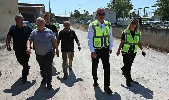 Karacabey'de asfalt mesaisi aralıksız sürüyor