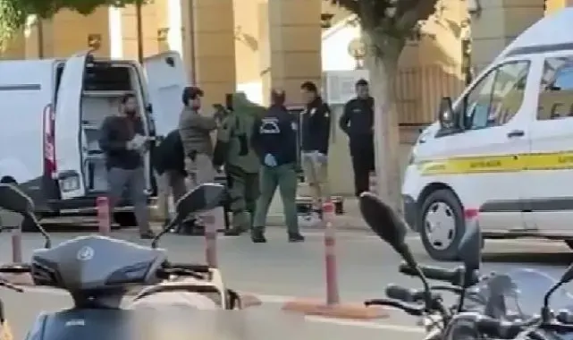 El yapımı patlayıcıyla eski adliye binasına gitti, polisi görünce teslim oldu