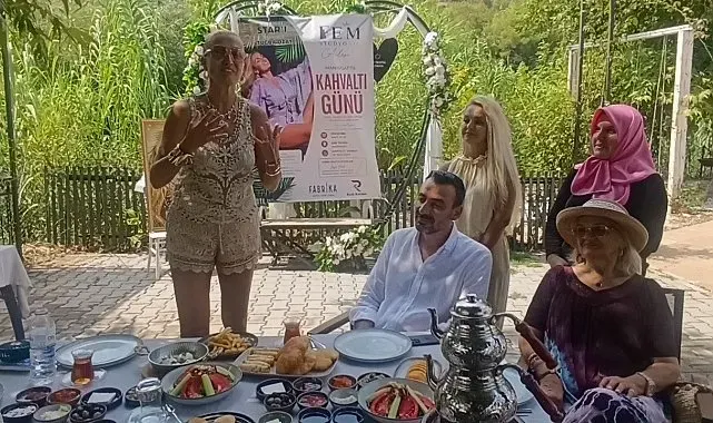 Tuğba Özay'dan çöp cezası çağrısı: "Manavgat Türkiye'ye örnek olsun"