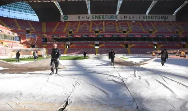 Kayserispor-Fenerbahçe maçının oynanacağı stadyum hazır hale getirildi