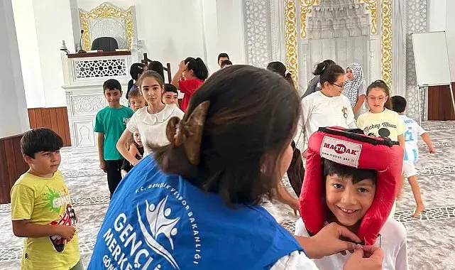Menteşe Kur'an kurslarında "Merkezim Her Yerde" neşesi