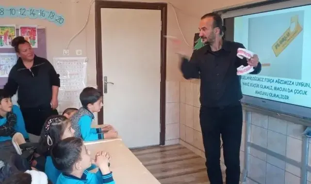Diş Hekimi Erdal Er: "Süt dişlerinin fazla bakım gerektirmediği şeklinde yanlış bir düşünce var"