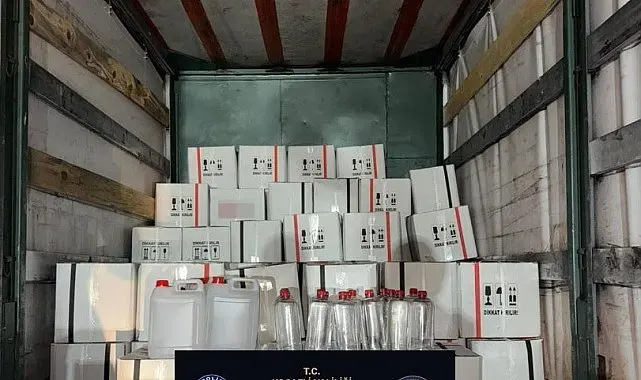 Kocaeli'de 2 bin 400 litre kaçak etil alkol ele geçirildi