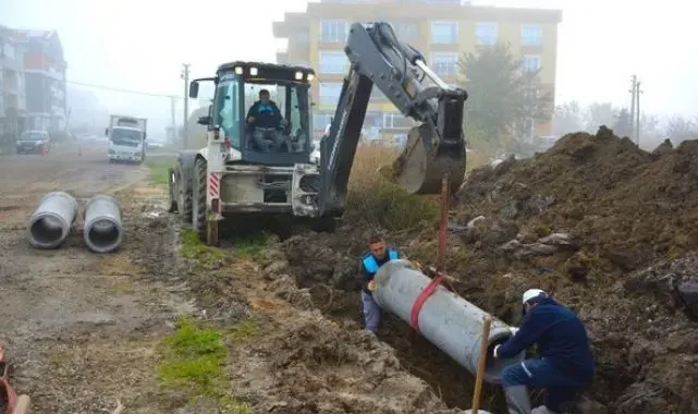 Lapseki'de altyapı çalışmalarıyla su taşkınları önleniyor