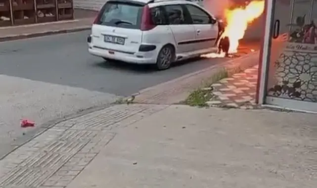 Batman'da seyir halindeki otomobil alev aldı