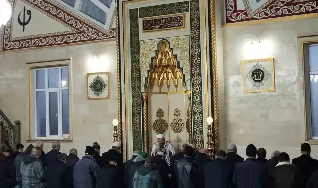 Selendililer Filistin için sabah namazında buluştu