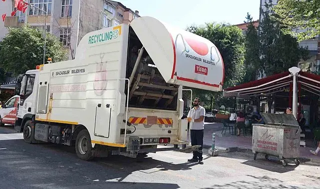 Şehzadeler'de çöp konteynerleri dezenfekte ediliyor