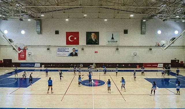 Spor okullarında voleybola yoğun ilgi