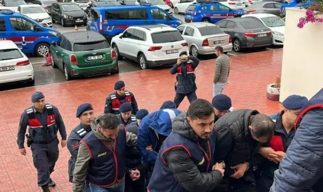 Bodrum'da 81 kaçak göçmen ile 10 organizatör yakalandı