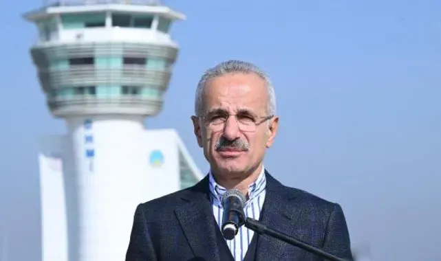 Uraloğlu: 11 ayda hava yolu ile seyahat eden yolcu sayısı 199 milyonu geçti