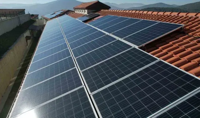 Geçici Hayvan Bakımevi Güneş Panelleri ile 305 bin TL'lik elektrik üretti