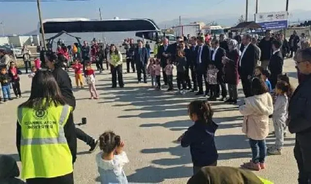 TBMM Çocuk Hakları Komisyonu heyeti, depremin vurduğu Nurdağı'nda incelemede bulundu