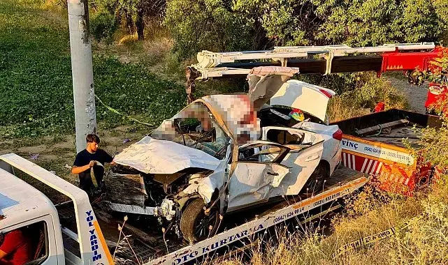 Afyonkarahisar'da feci kaza: 2 ölü, 2 yaralı