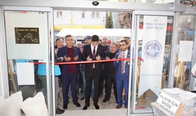 Karaman'da Filistin yararına Hayır Çarşısı açıldı