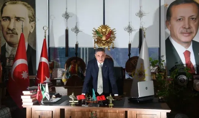 Osmanlı Ocakları Genel Başkanı Canpolat'tan Özgür Özel'e tepki: "Osmanlı Ocakları ile ilgili ifadeleriniz yanlış, özür dileyin"
