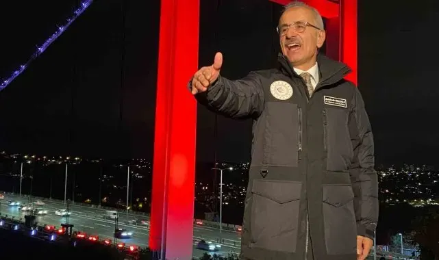 Ulaştırma ve Altyapı Bakanı Abdulkadir Uraloğlu bakımı devam eden FSM Köprüsü'nde incelemerde bulundu