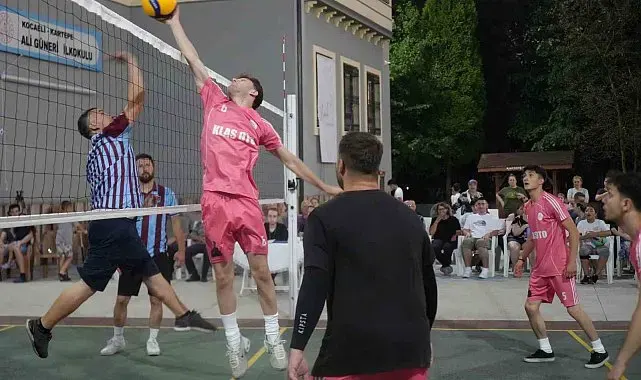Hayatını kaybeden dalgıç için 12 takım sahaya çıktı