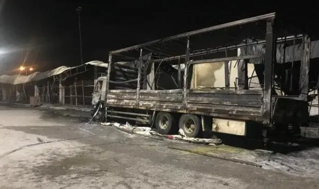 Halde çıkan yangında 10 dükkan zarar gördü