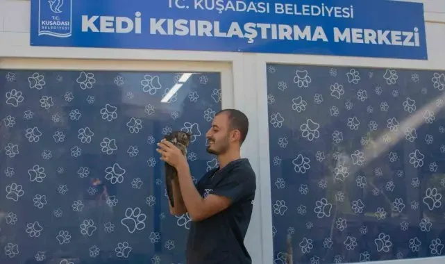 Kuşadası Belediyesi patili dostların sağlığı için bir adım daha attı