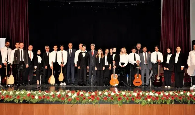Malatya'da '24 Kasım Öğretmenler Günü' çeşitli etkinliklerle kutlandı