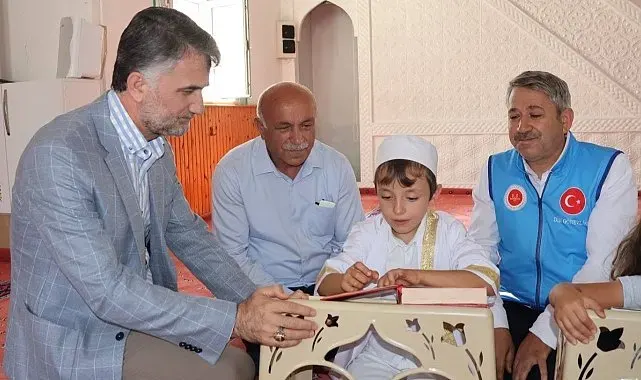Amasya'da 9 yaşındaki otizmli Asilhan, Kur'an-ı Kerim okumayı öğrendi