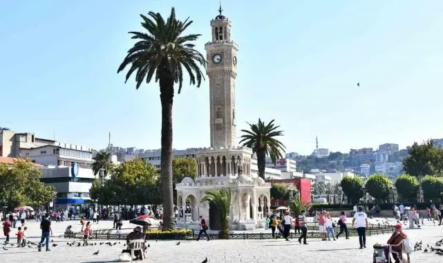 İzmir "2024'te Seyahat Edilmesi Gereken 10 Şehir" listesine girdi