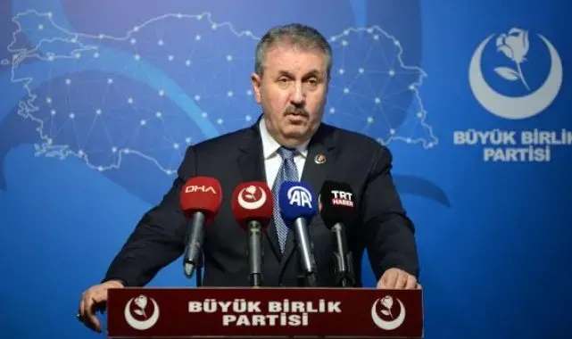 BBP Genel Başkanı Destici: Hep birlikte Türkiye'yi bu darbe anayasasından kurtaralım