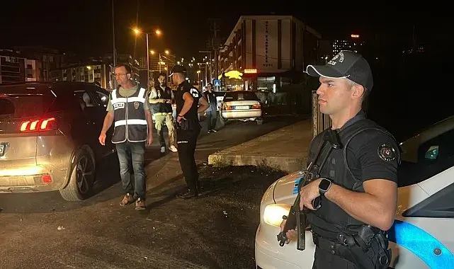 Düzce'de polis aranan 16 kişiyi yakaladı