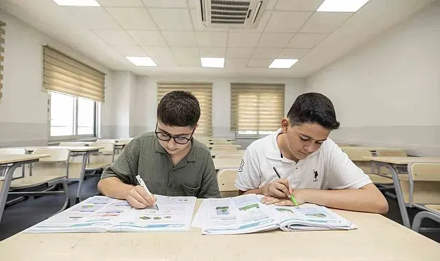 Mersin Büyükşehir Belediyesi kursları LGS'de başarı getirdi