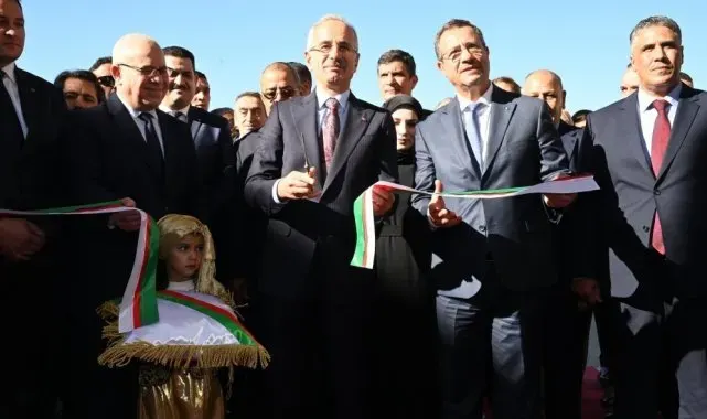 Ulaştırma ve Altyapı Bakanı Uraloğlu Cezayir'de