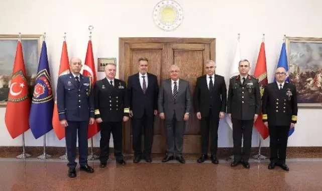 Bakan Güler, Yunanistan Dışişleri Bakanı Genel Sekreteri Lalacos ile görüştü