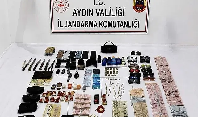Kuşadası sahilinde seri hırsızlık şüphelisi suçüstü yakalandı