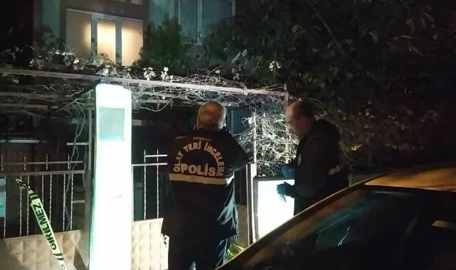 Çorum'da bir ev pompalı tüfek ile kurşunlandı
