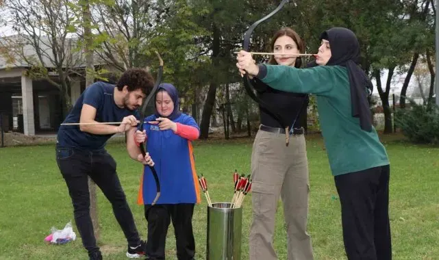 Özel öğrenciler spor şenliğinde doyasıya eğlendi