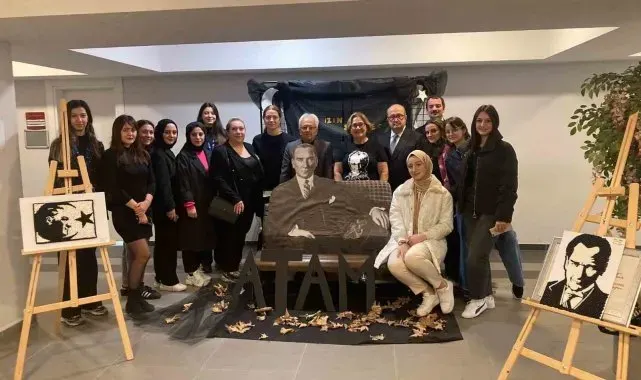 Avrasya üniversitesi 10 Kasım Atatürk'ü anma töreni düzenledi