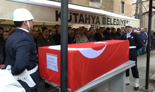 Kütahya'da genç yaşta hayatını kaybeden polis memuru son yolculuğuna uğurlandı