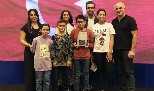 SANKO Okulları öğrencileri VEX IQ Robotik yarışmasından iki ödülle döndü