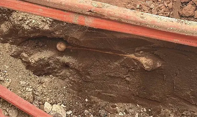 Menteşe'de altyapı çalışmaları sırasında mezar kalıntılarına rastlandı
