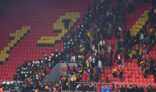 Olaylı Göztepe- Altay derbisinde görevli 4 polis hakkında 'ihmal' iddiasıyla soruşturma