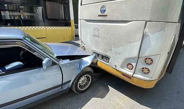 Karaman'da otomobil halk otobüsüne çarptı: 1 yaralı