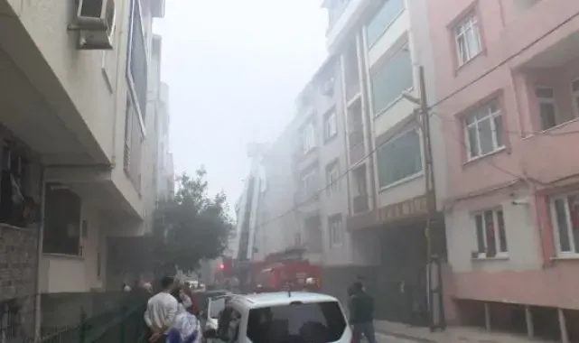 Küçükçekmece'de yangın paniği