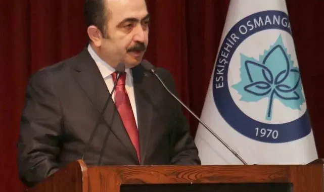Türk Tarih Kurumu Başkanı Prof. Dr. Yüksel Özgen ESOGÜ'de öğrenci ve akademisyenlerle buluştu