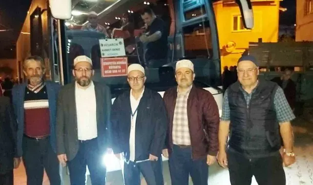 Hisarcık'ta 30 kişilik umre kafilesi kutsal topraklara uğurlandı