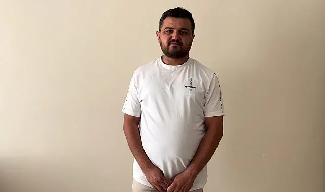 Üsküp caddelerinde seslendirdiği 'Sivas'ın Yollarına' türküsü ile büyük beğeni topladı