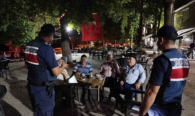 Bilecik'te biçerdöver operatörlerine yangın uyarısı