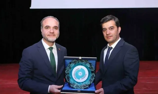 Niğde'de "Atatürk ve Cumhuriyet" Konulu Konferans Verildi