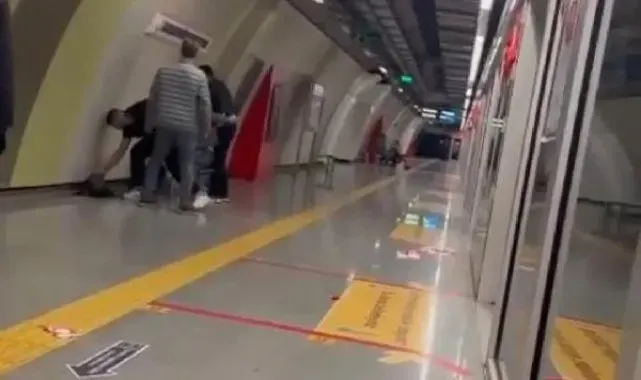 Gaziosmanpaşa'da metroya asılan Türk bayraklarını yırtan şüpheli tutuklandı