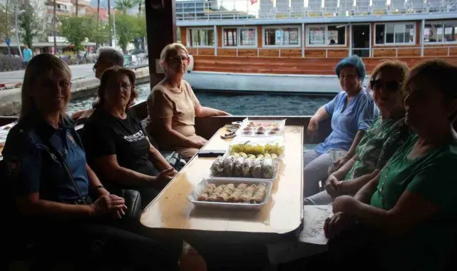 Kaymakam Kaya Marmaris'te yaşayan gaziler ile Cumhuriyet gezisi yaptılar