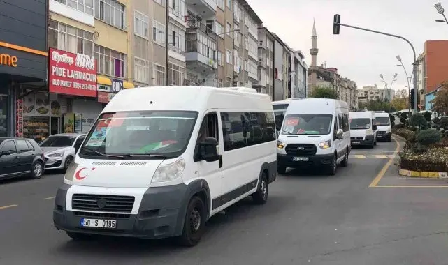 Nevşehir'de öğrenci servislerinden Filistin'e destek konvoyu