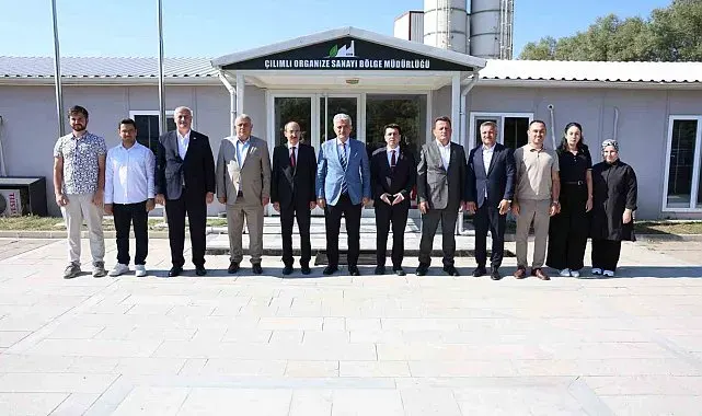 Vali Makas Çilimli OSB'de incelemelerde bulundu